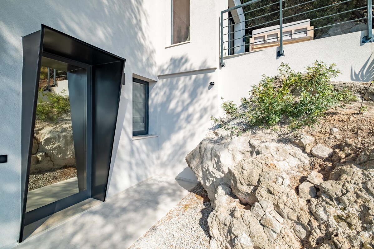 Villa Vista Mare overview 3