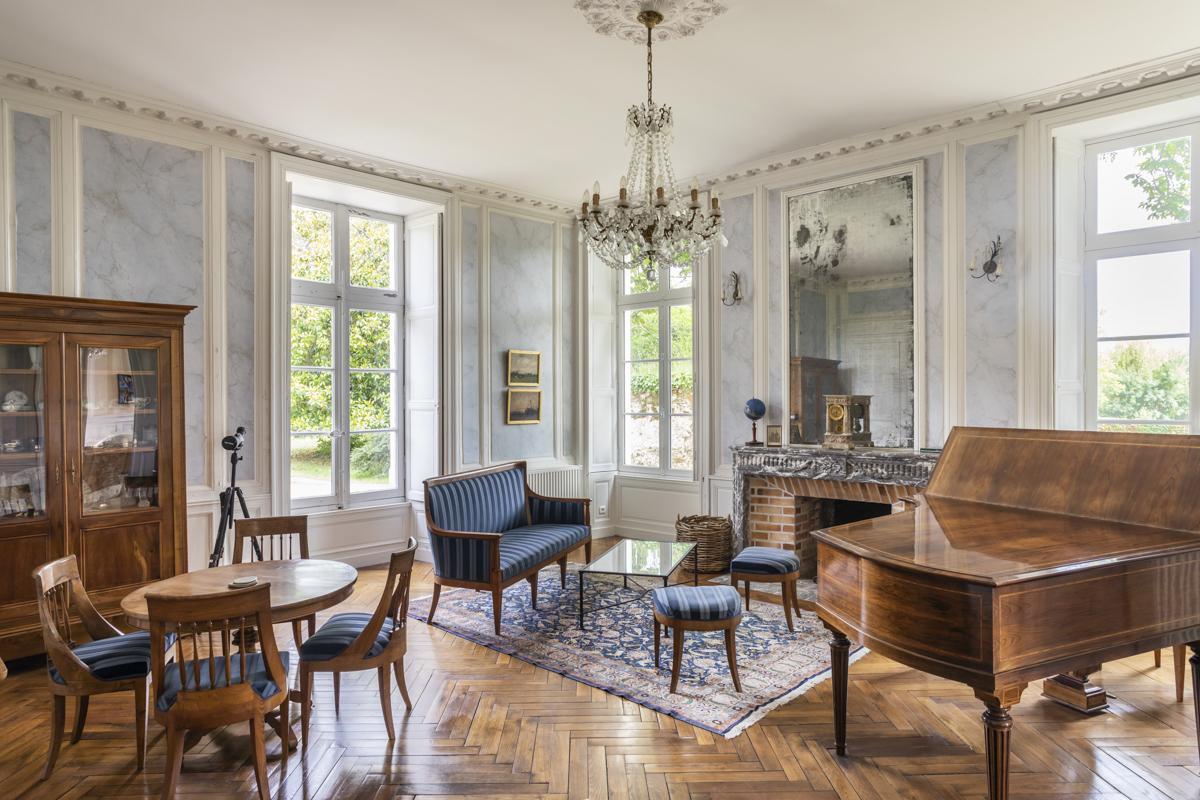 Château Chevreuil 2
