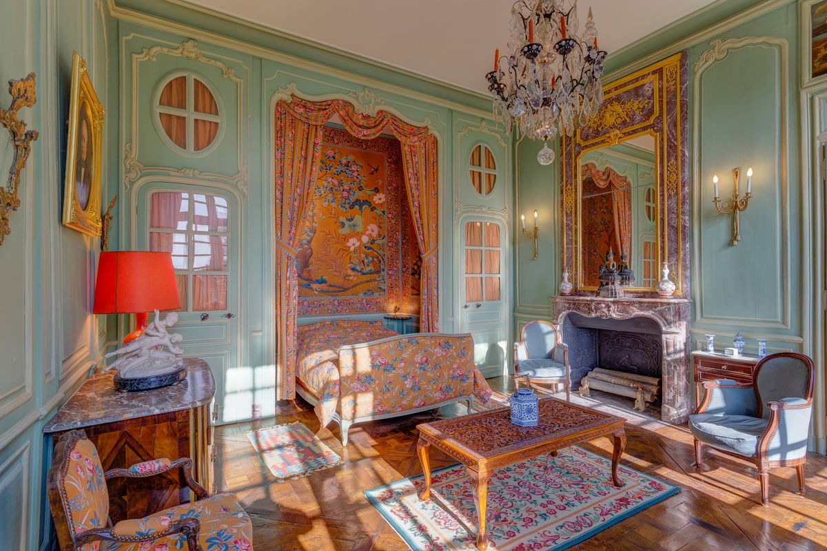 Chateau Les Douves 5