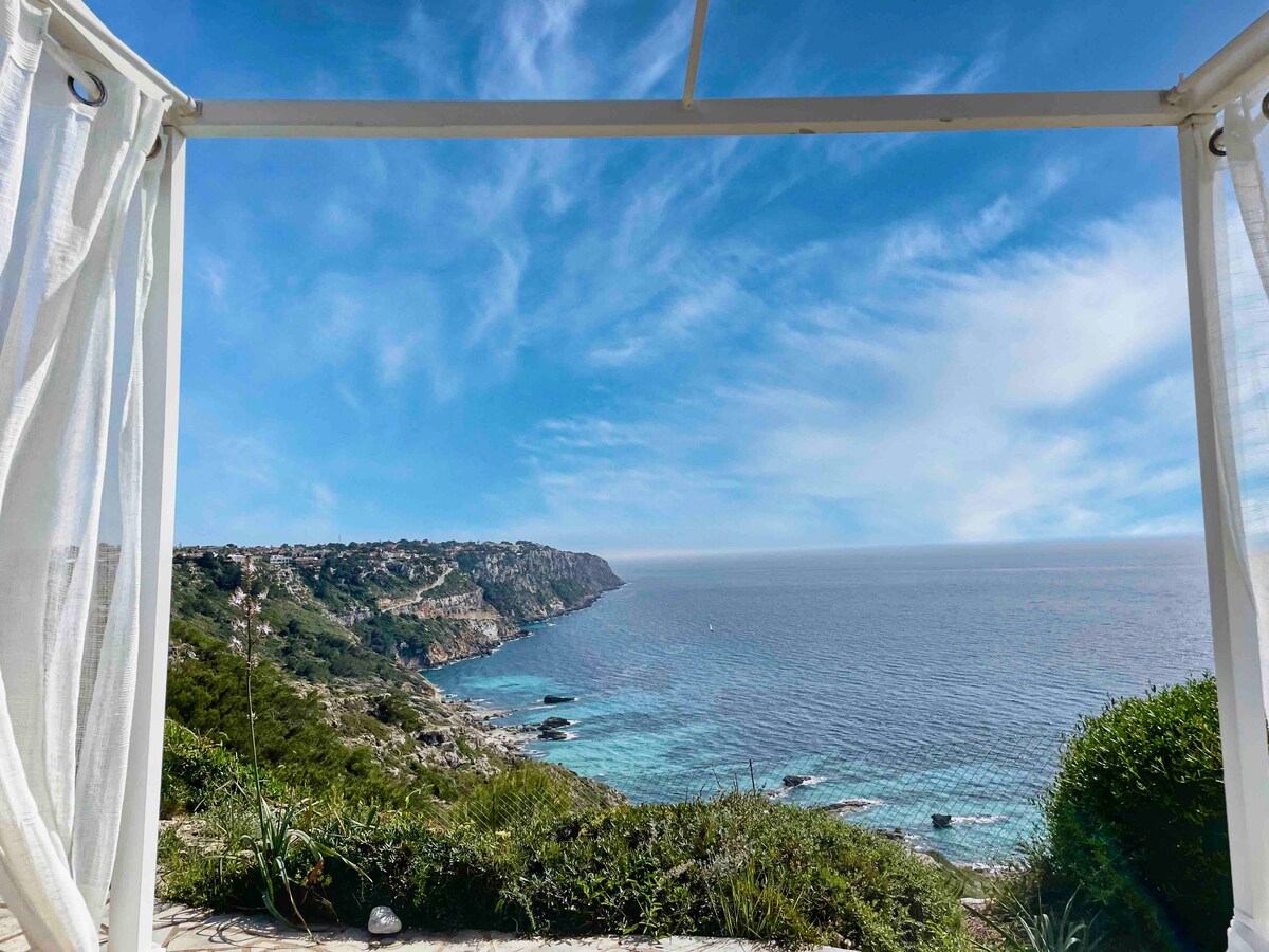 Villa Deya overview 1