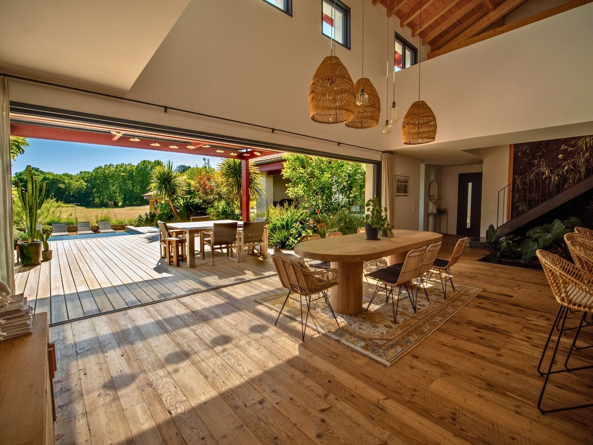 Villa Loreteian overview 3
