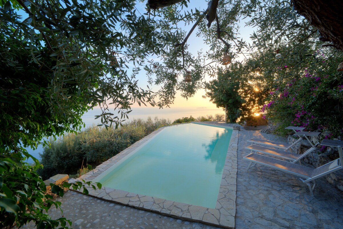Villa Positano overview 3