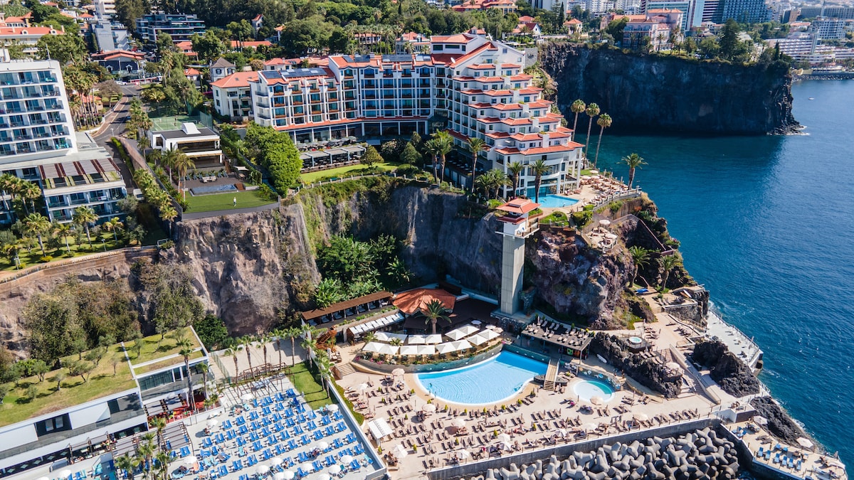 Villa Cliff Bay 5