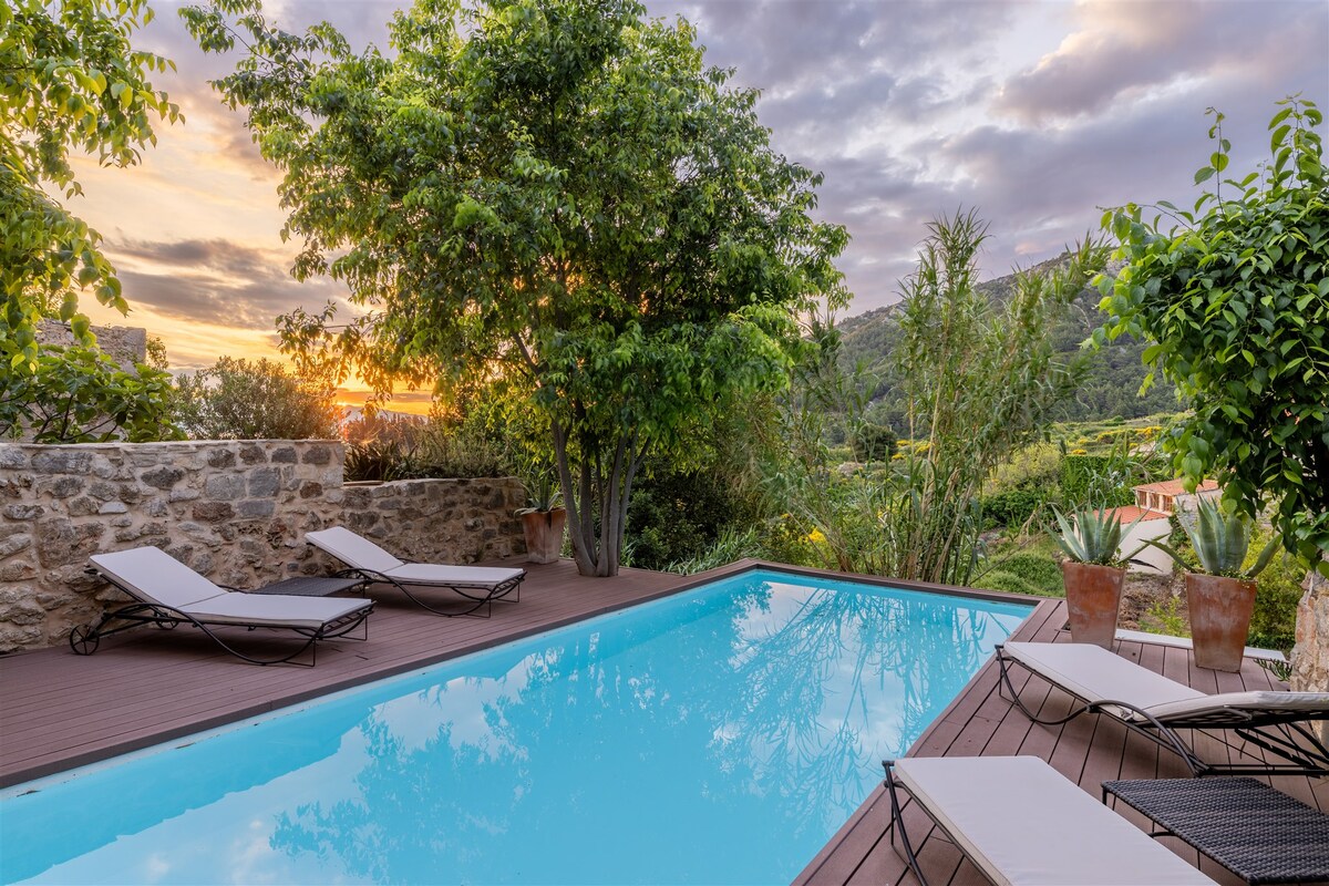 Villa Smokva overview 1