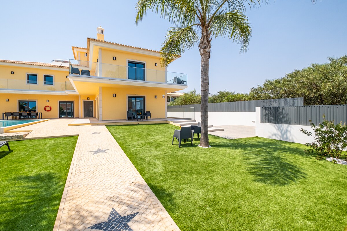 Villa Alvor overview 2