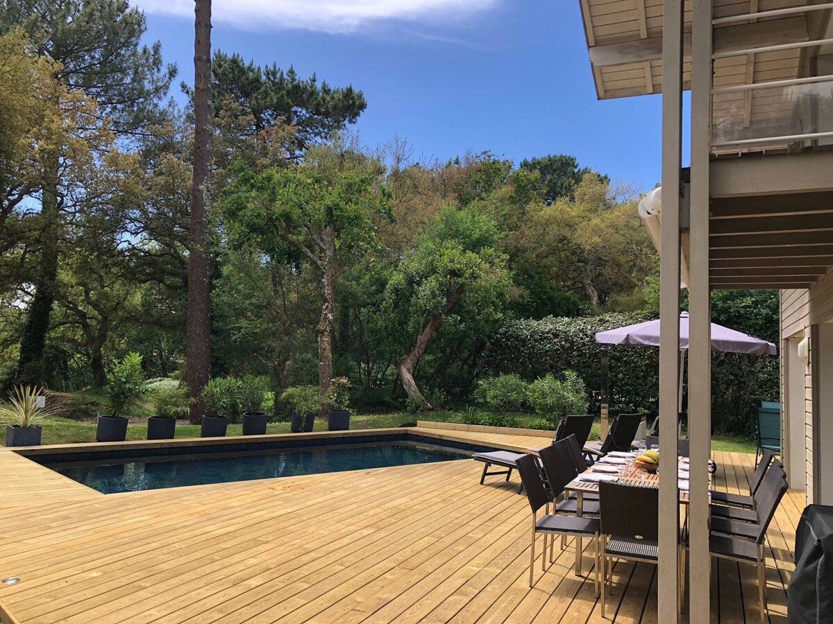 Villa Malauric overview 2