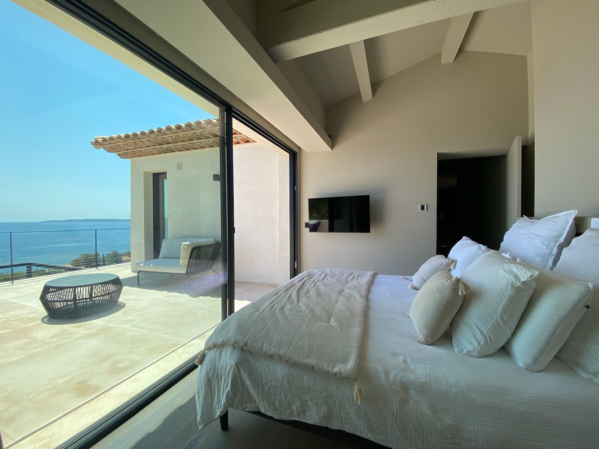 Villa Pérouse overview 1