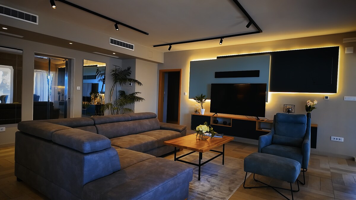 Villa Zora overview 2