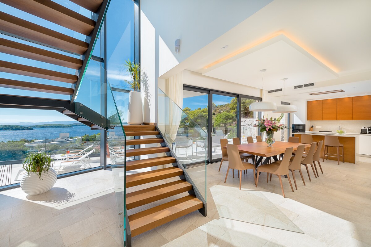 Villa Anabel overview 2