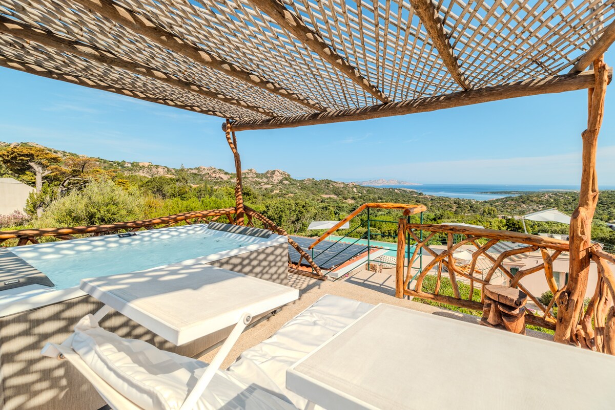 Villa Tavolara overview 1