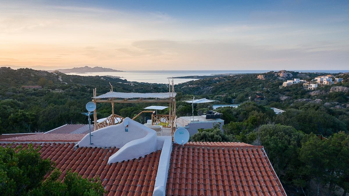 Villa Tavolara overview 3