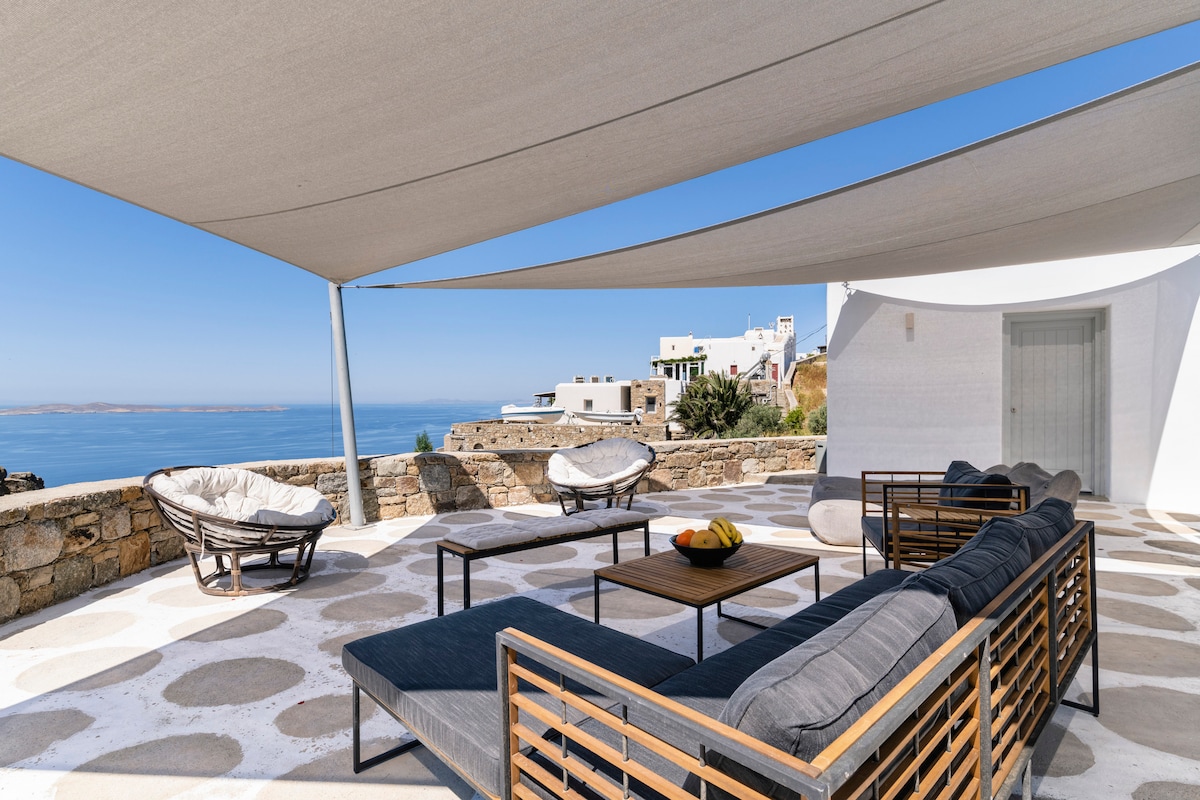 Villa Oggi overview 1