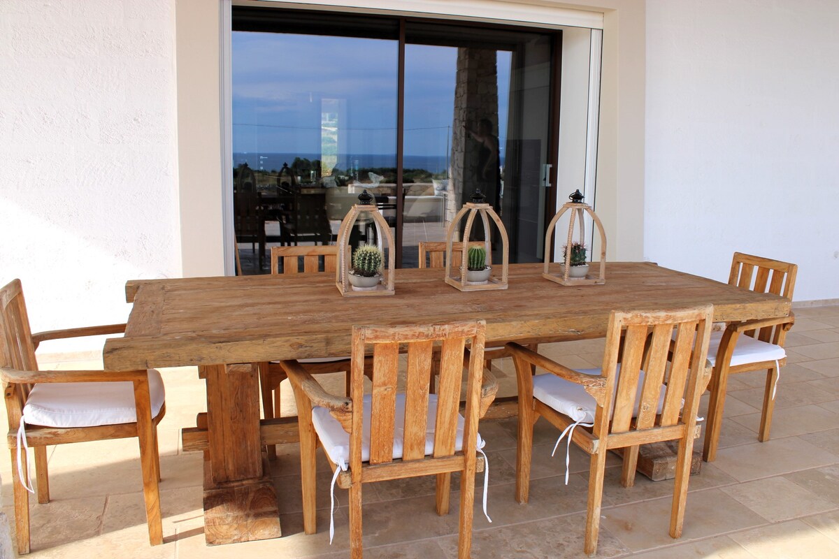 Villa Ostuni overview 1