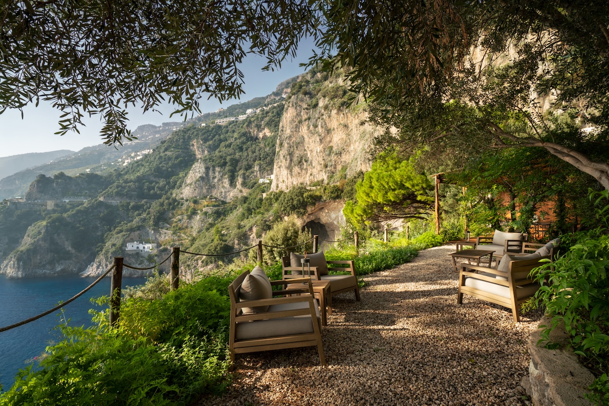 Casa Amalfi overview 1