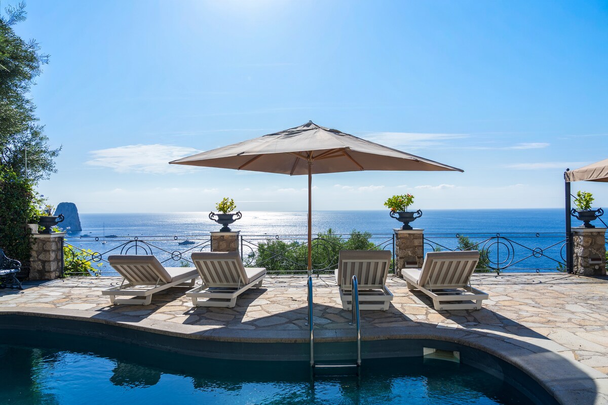 Villa Caprese overview 3