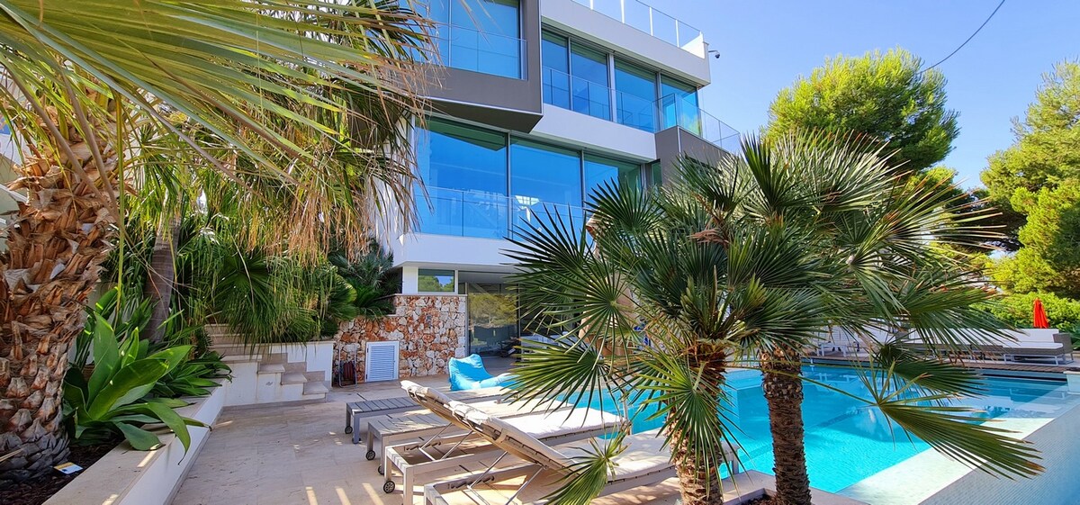 Villa Soller overview 2