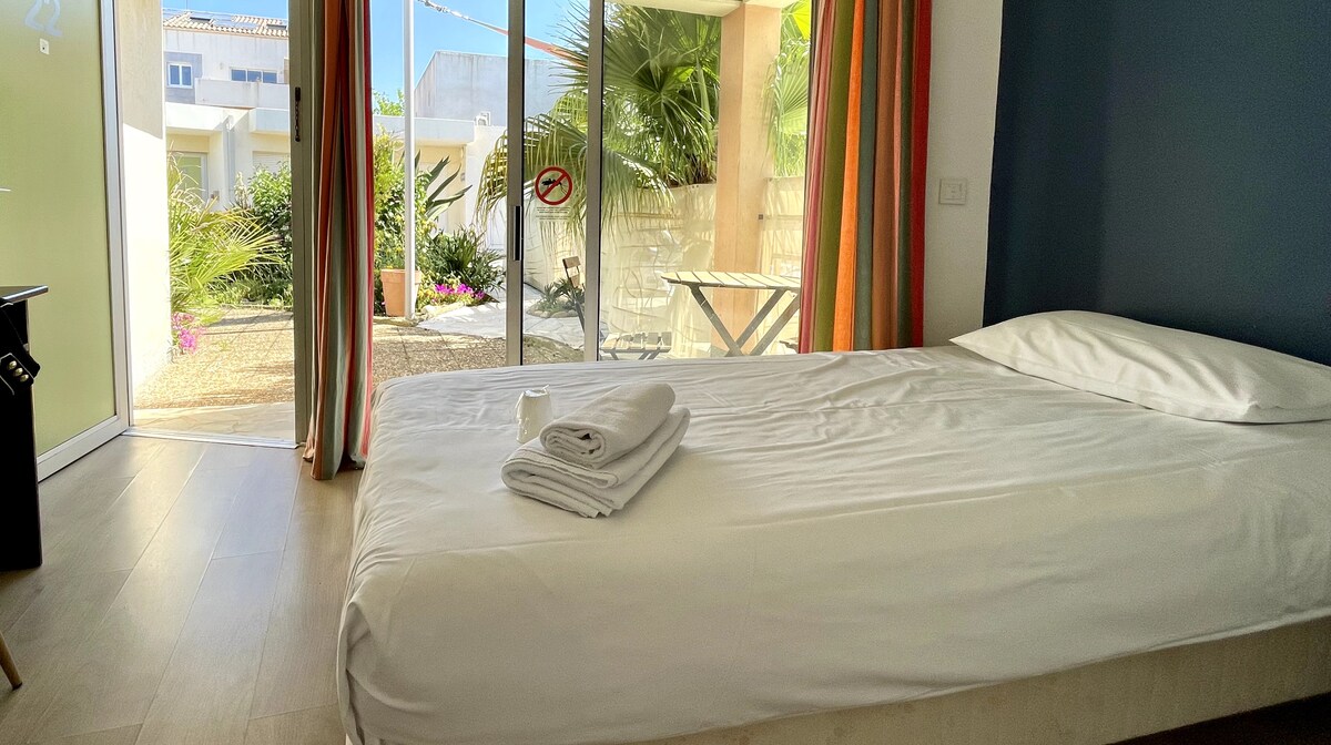 Villa Palavas overview 1