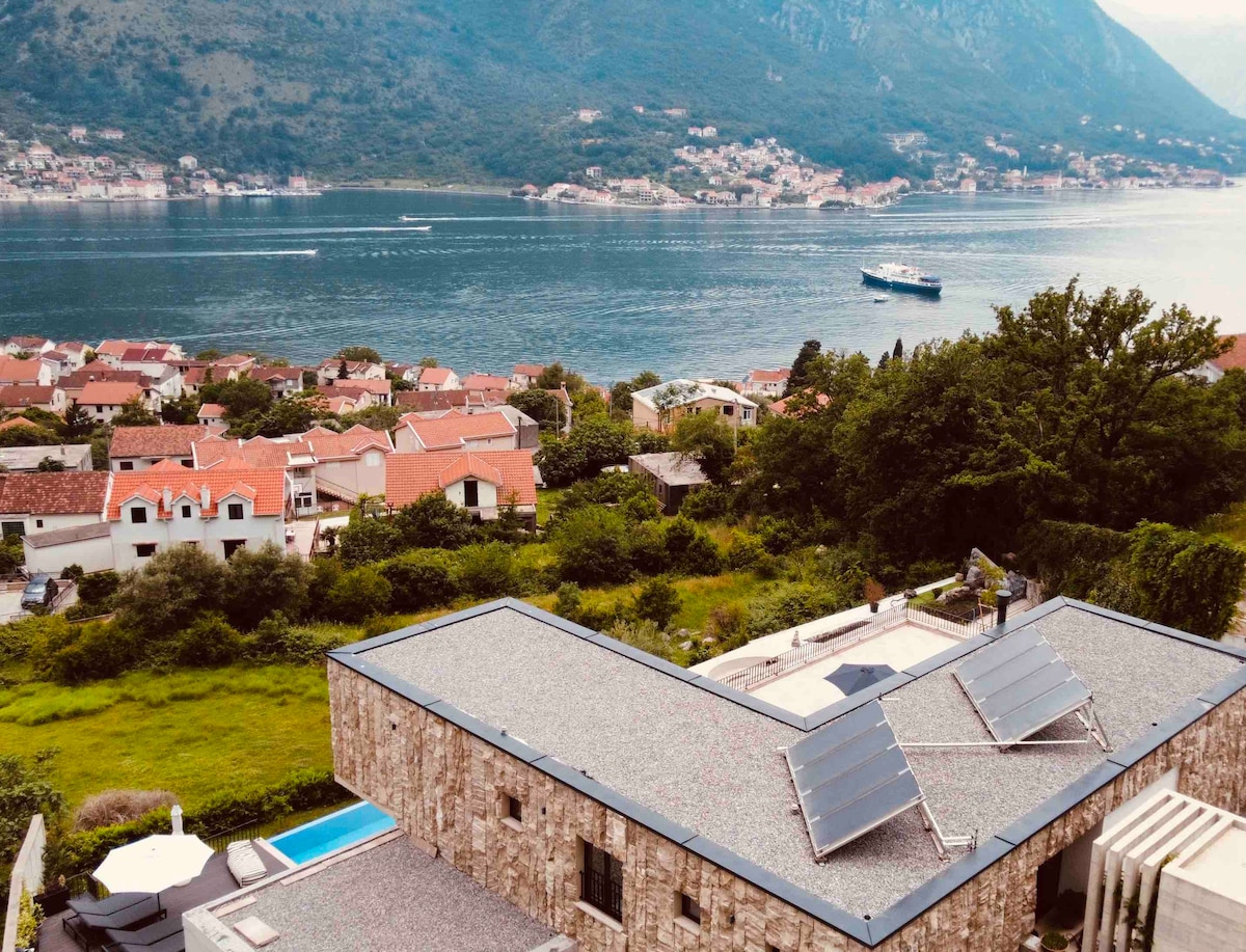 Villa Risan 3