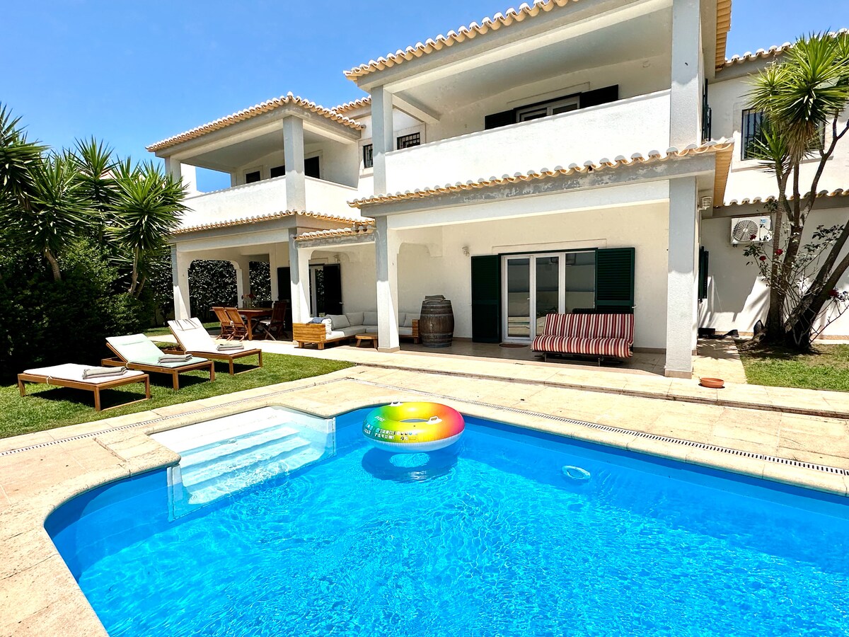 Villa Areia overview 2