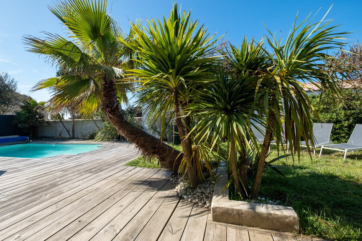 Beach House overview 1