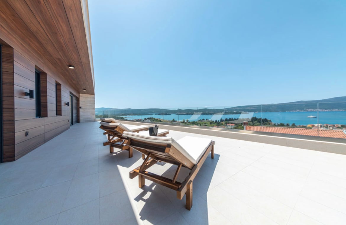 Villa Lovćen overview 2