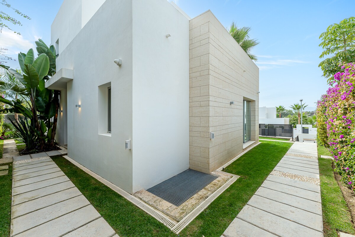 Villa Wonder overview 3
