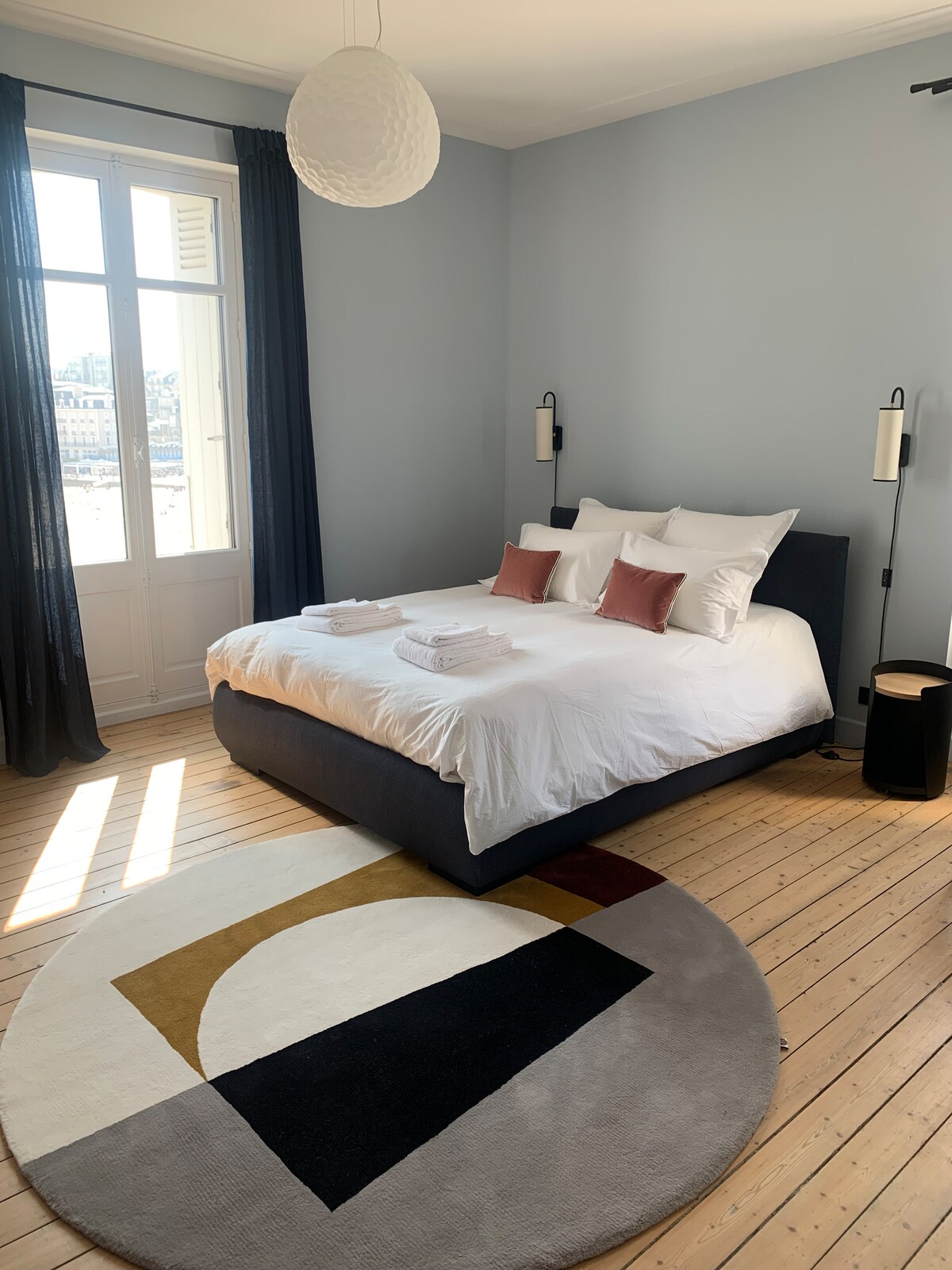 Villa La Flotte overview 1