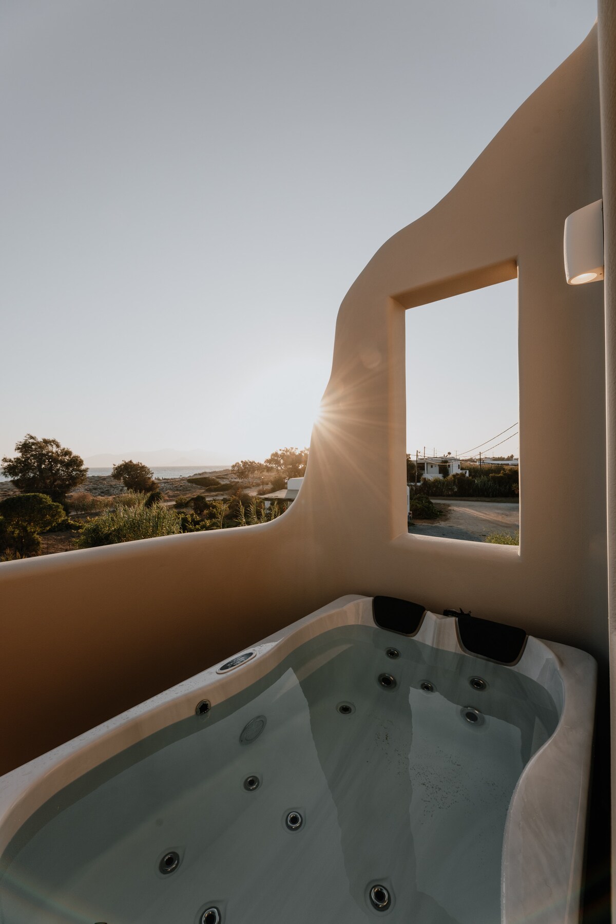 Villa Onym overview 2