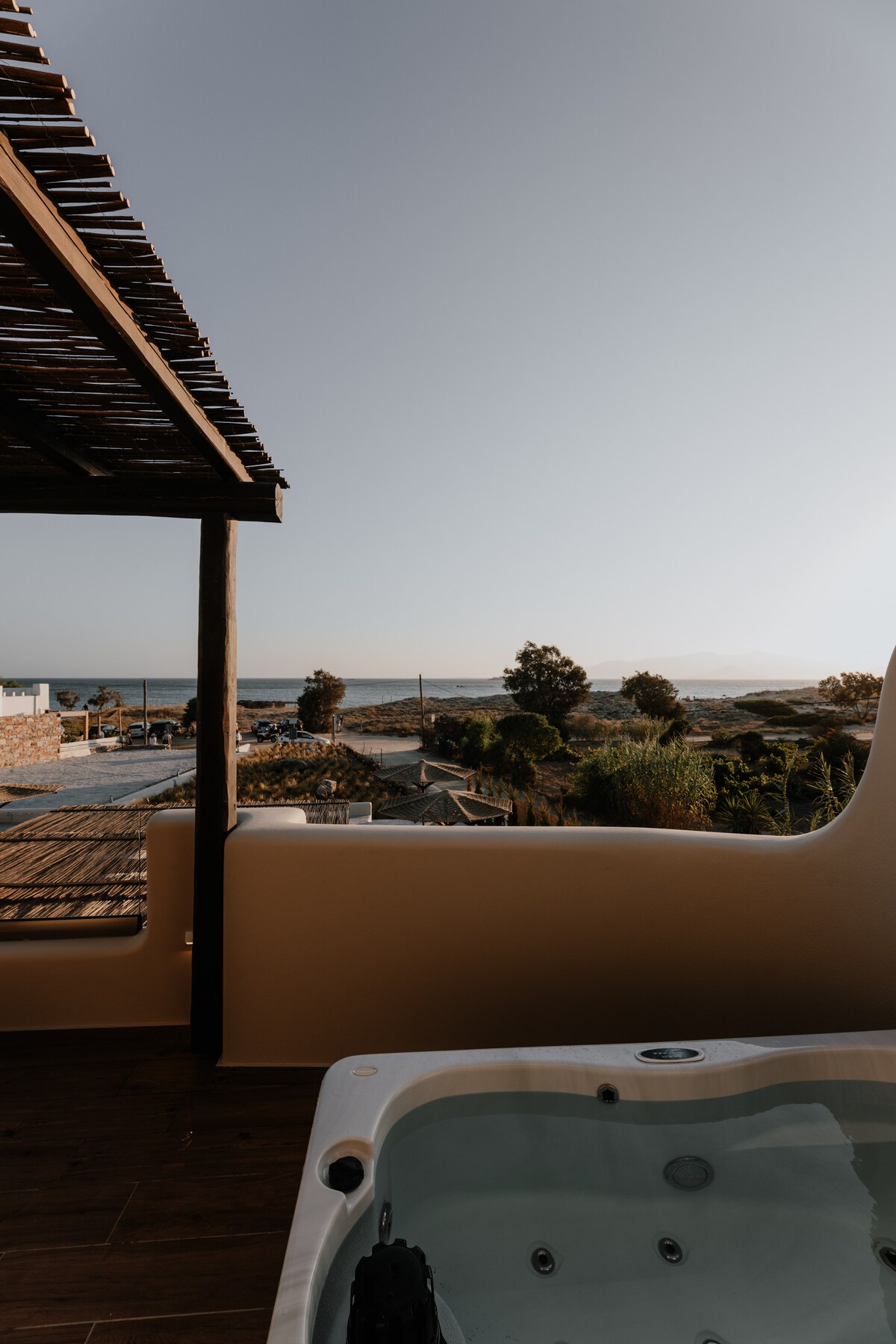 Villa Onym overview 3