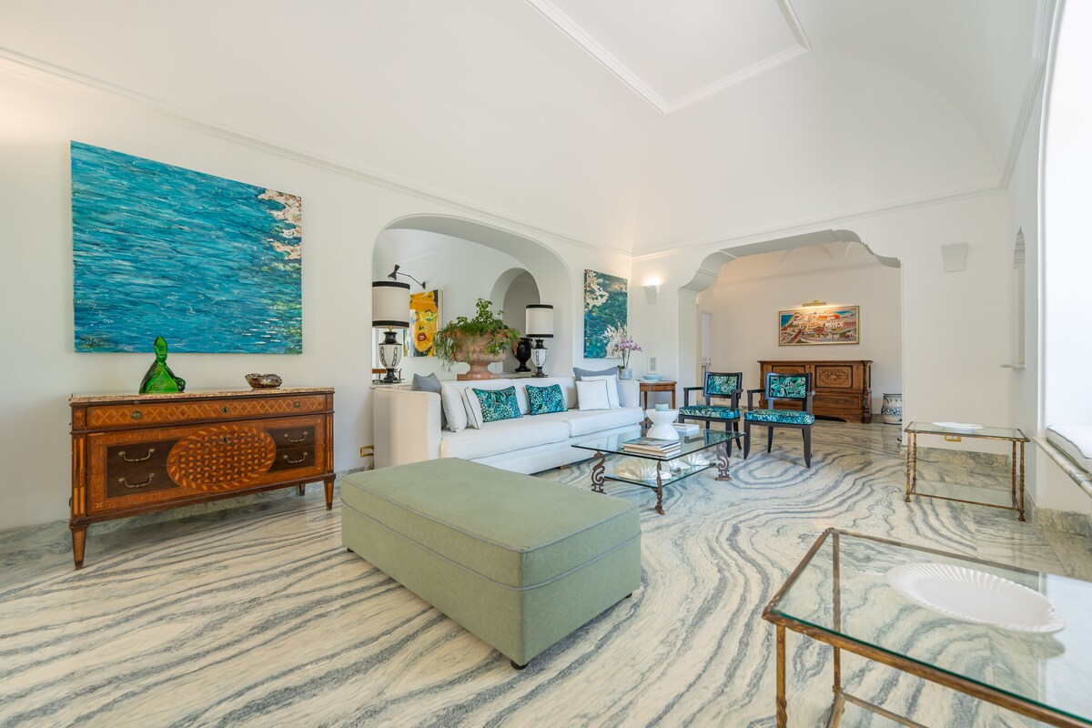 Palazzo Capri overview 1