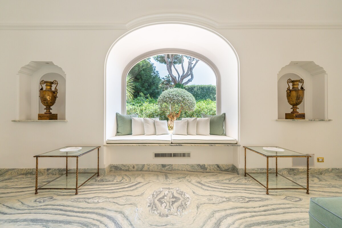 Palazzo Capri overview 2