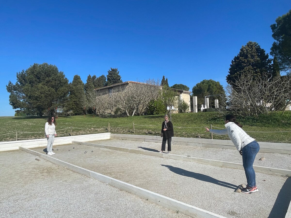 Domaine des Trois Maisons 2