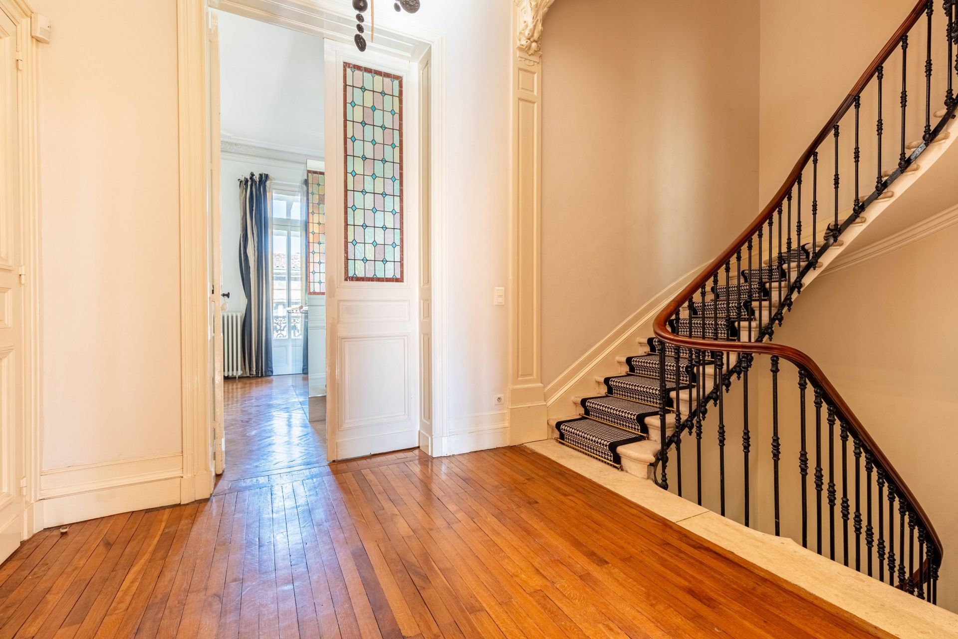 Sale Luxury house Bordeaux 15 Rooms 764 m² overview 2