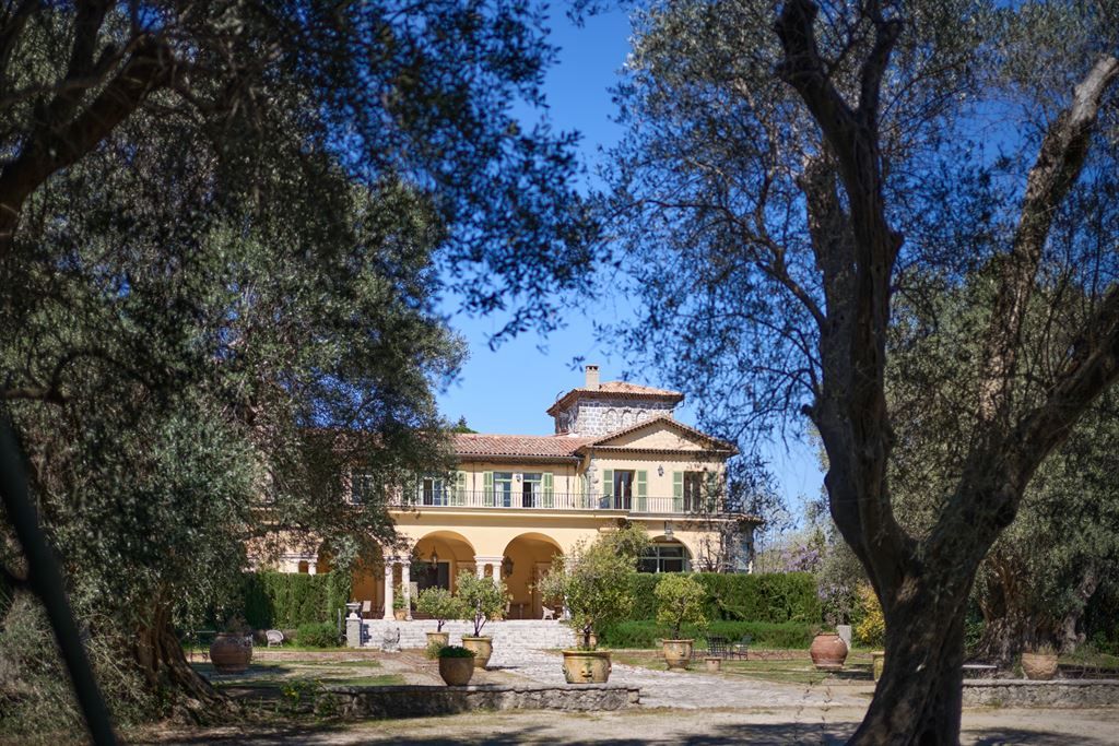 Sale Castle Biot 39 Rooms 2851 m² 5
