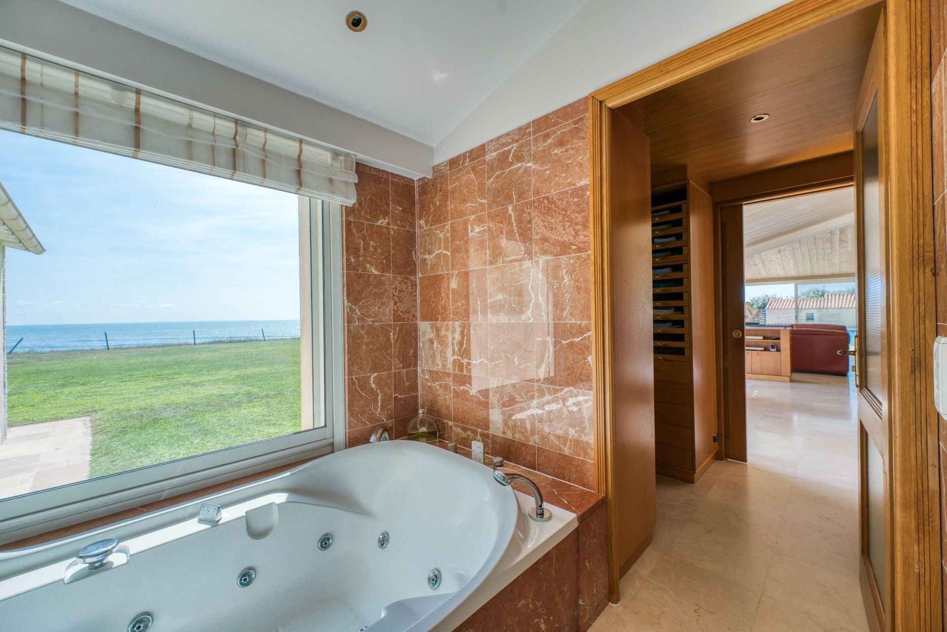 Sale Luxury house Sainte-Marie-de-Ré 11 Rooms 480 m² overview 3