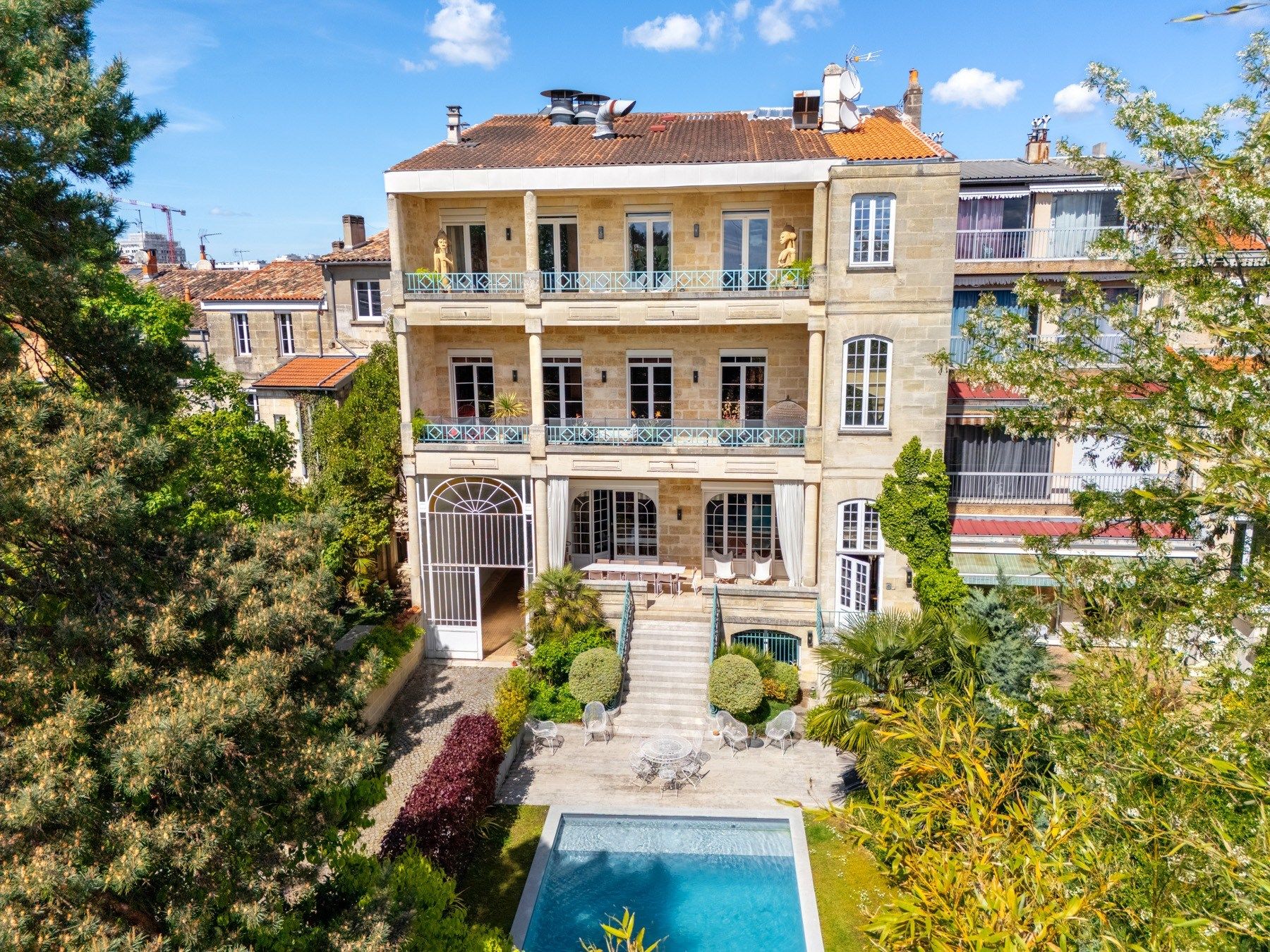 Sale Luxury house Bordeaux 18 Rooms 768 m² overview 1