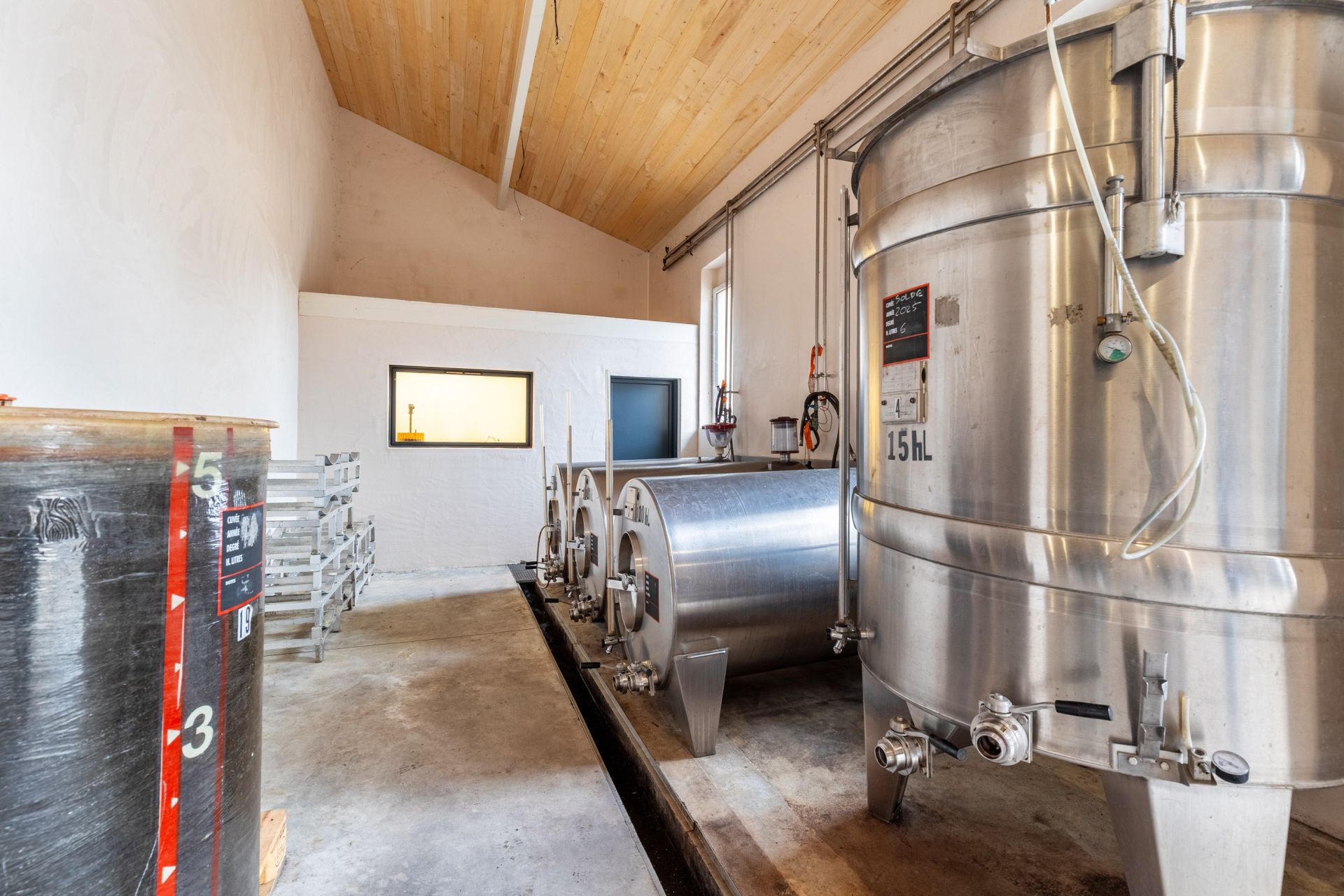 Sale Wine estate Bordeaux 5 Rooms 240000 m² 3